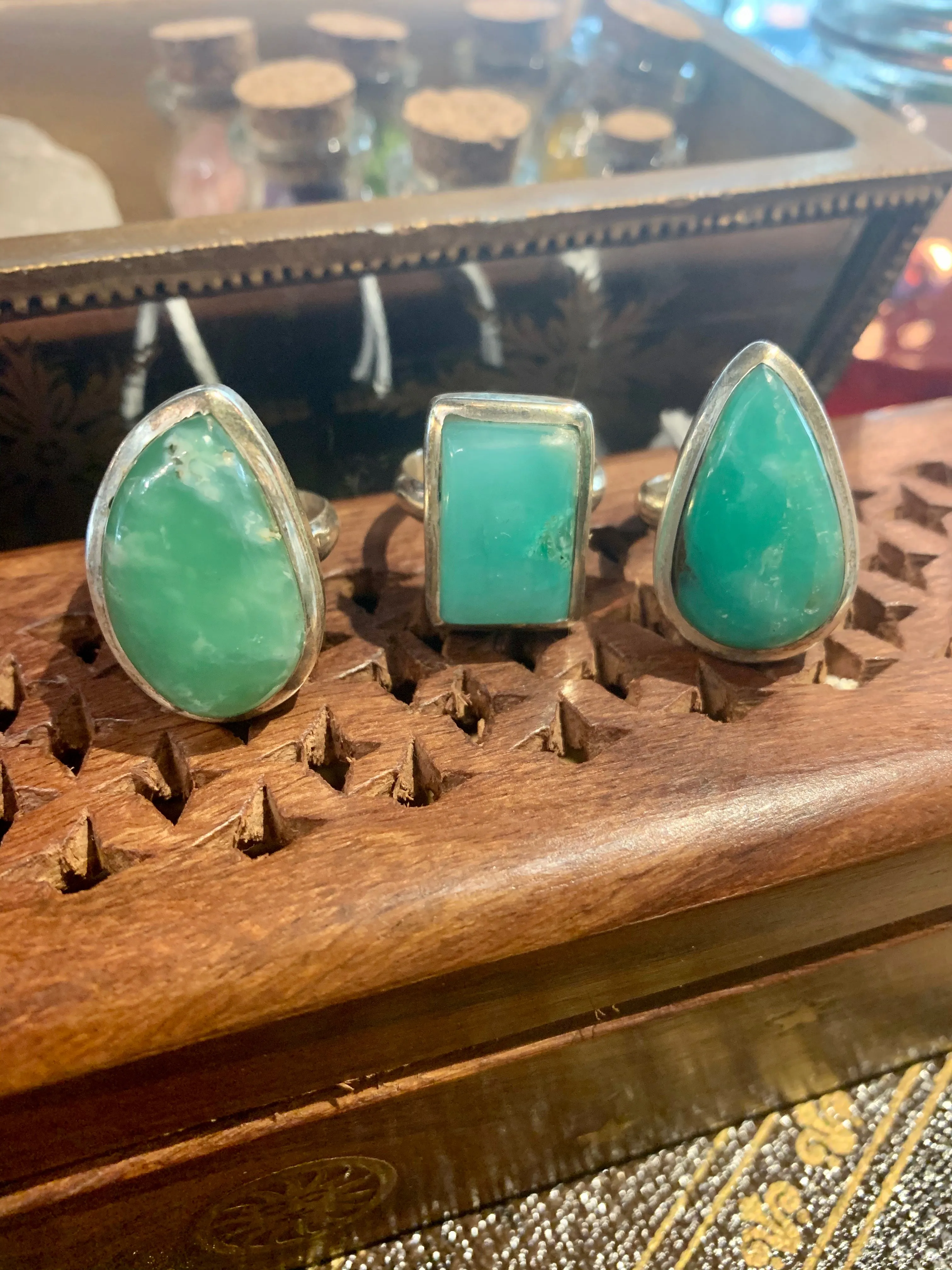 Chrysoprase Akoni Mix Rings (US 8.5)