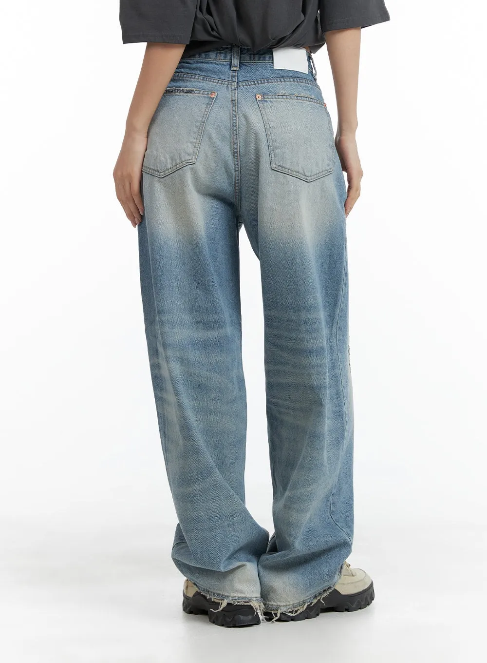 Distressed Baggy Straight Jeans CM418