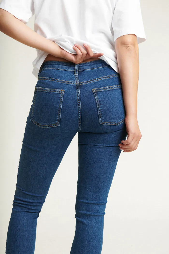 Eve Jeans - Mid Blue