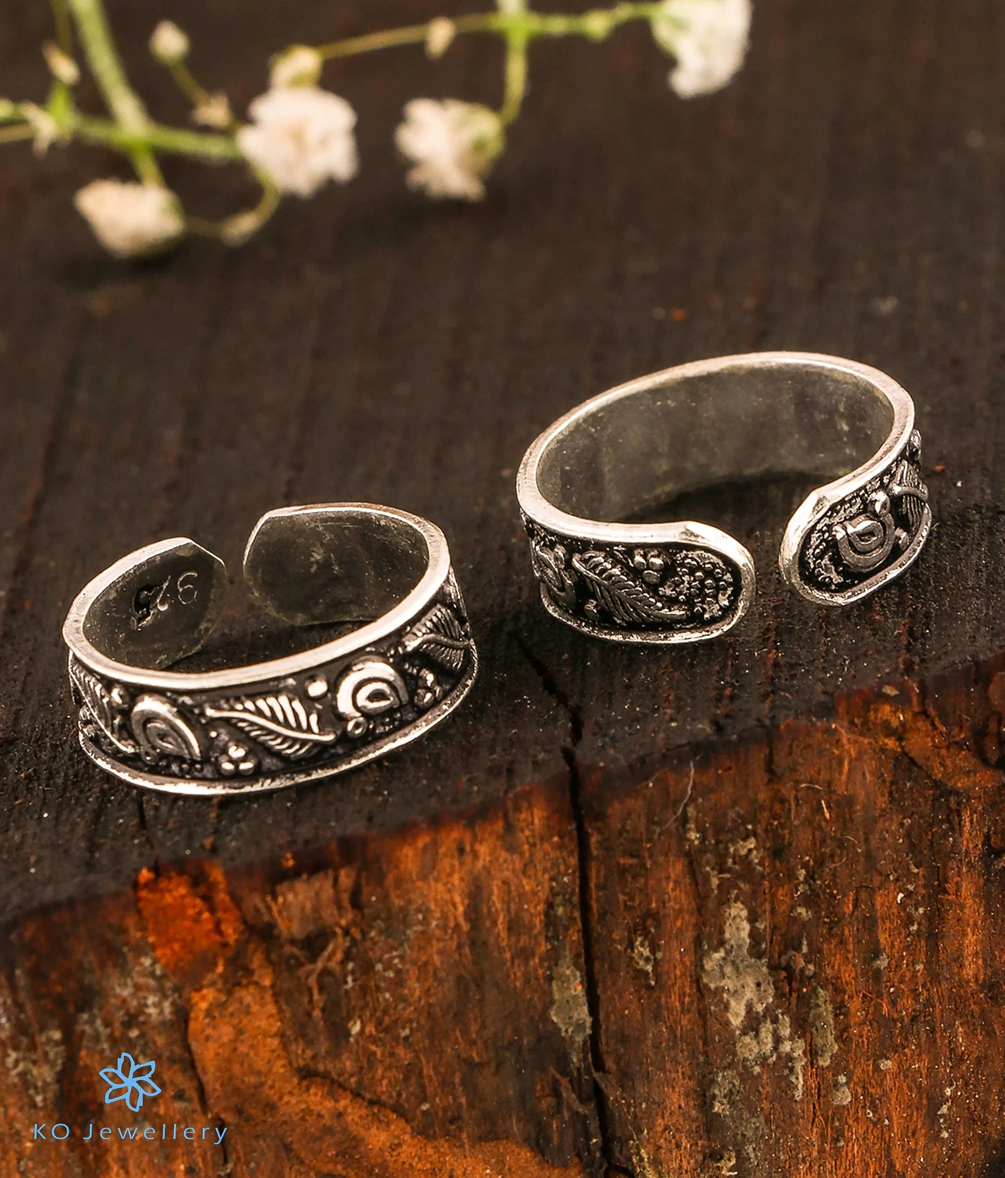 The Nura Silver Toe-Rings